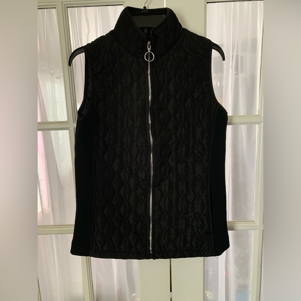 ARCHITECT WOMEN SLEEVELESS VEST